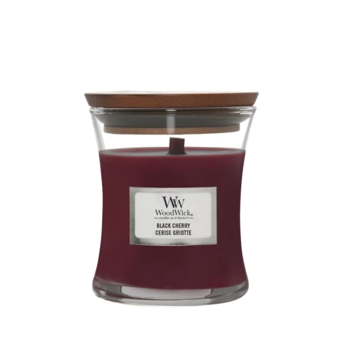 black-cherry-swieca-srednia.webp